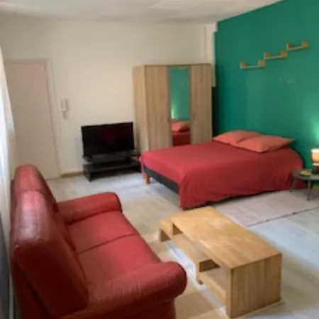 Carcassonne Studio Apartman *